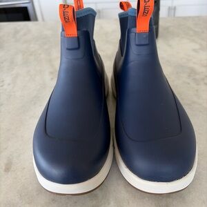 Men's Navy Grunden Deck Runner Ankle Boots with Orange Pull Tabs Mens size 9